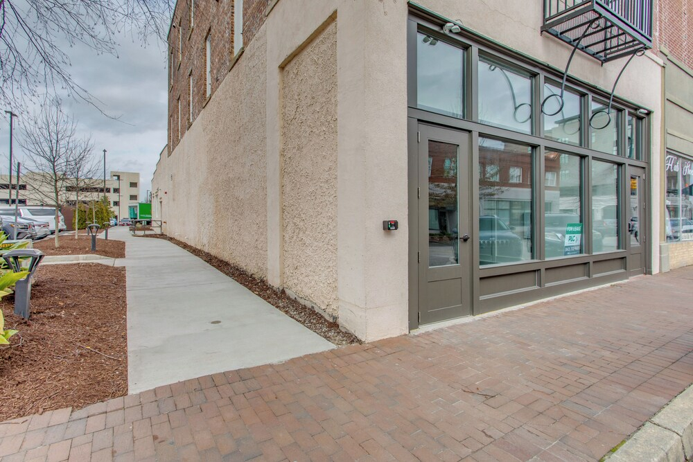 I-95 & I-20 Stopover: Walkable Florence Condo