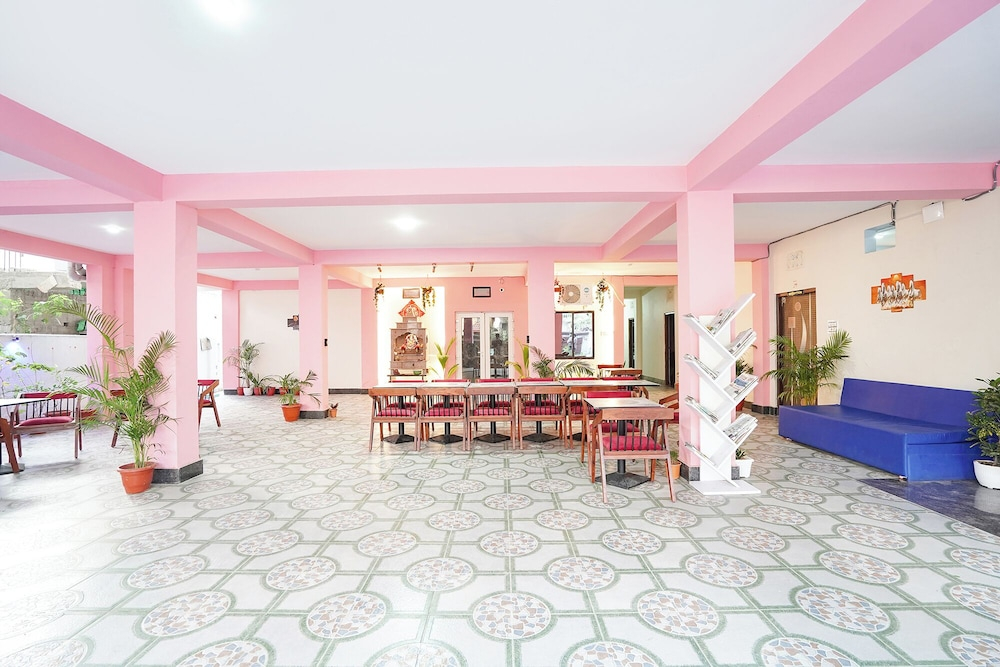 FabHotel Golden Suites Near Puri Beach
