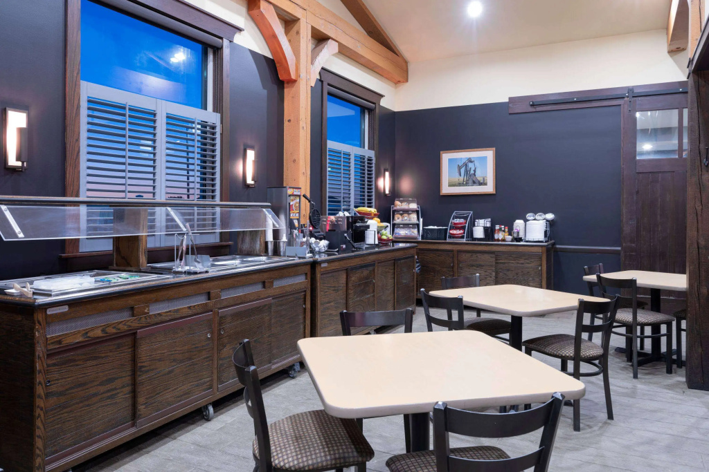 Hawthorn Suites by Wyndham Williston