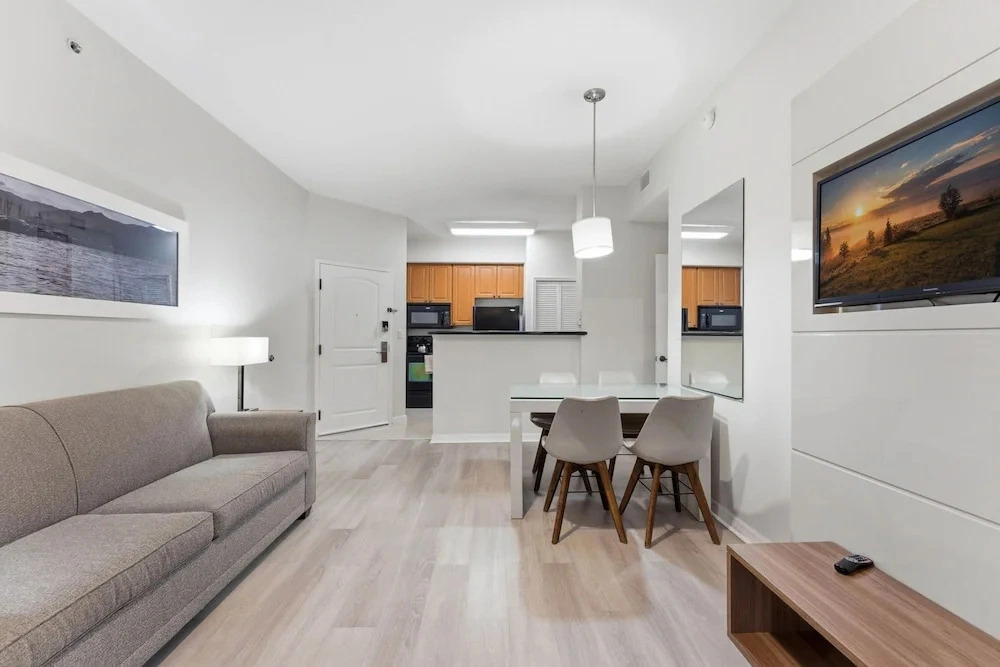 Family 2-bedroom Suite in Prime Orlando Location