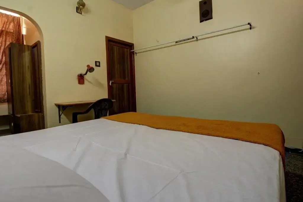 Thangam Lodge by OYO Rooms