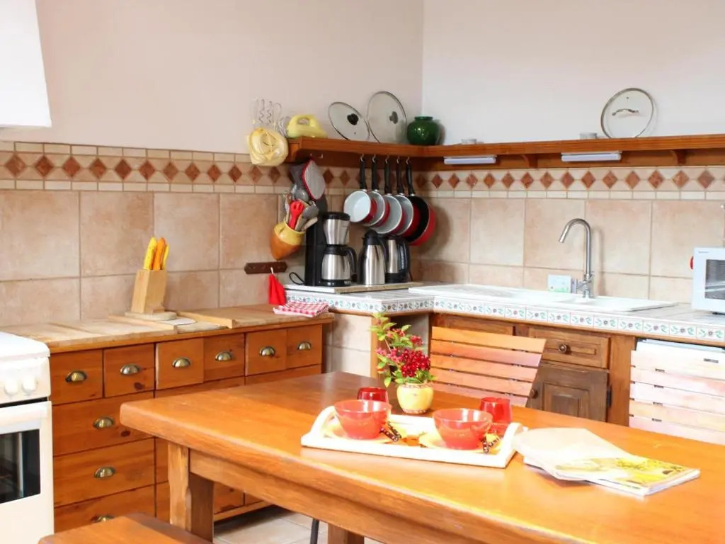 Grande maison familiale avec jardin, Wifi, animaux acceptés - FR-1-489-50