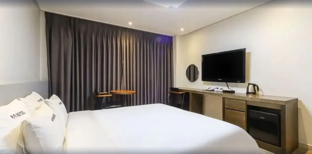 Beach Hotel