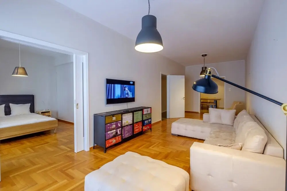 Olala Kolonaki Chic & Spacious 3BR Flat w/ balcony