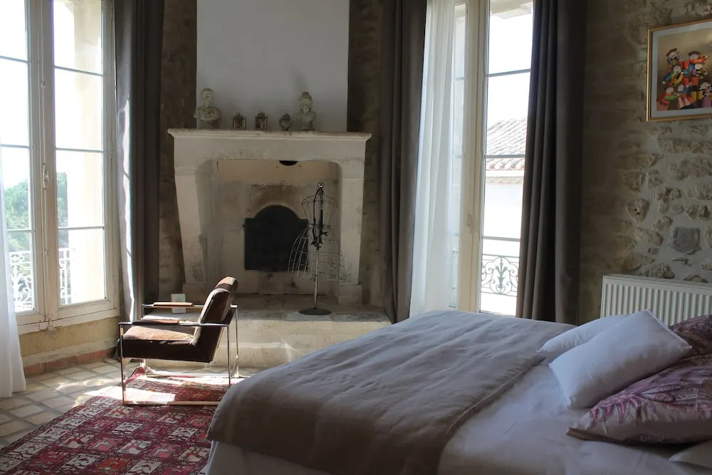 LA DEMEURE Bed and Breakfast