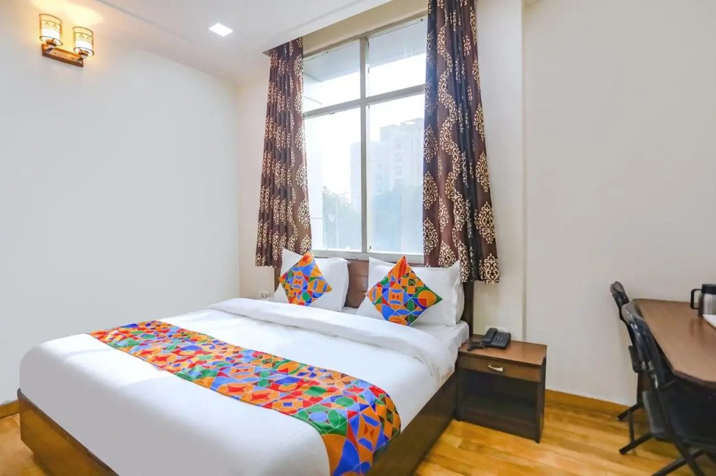 FabHotel Hexa Ghaziabad