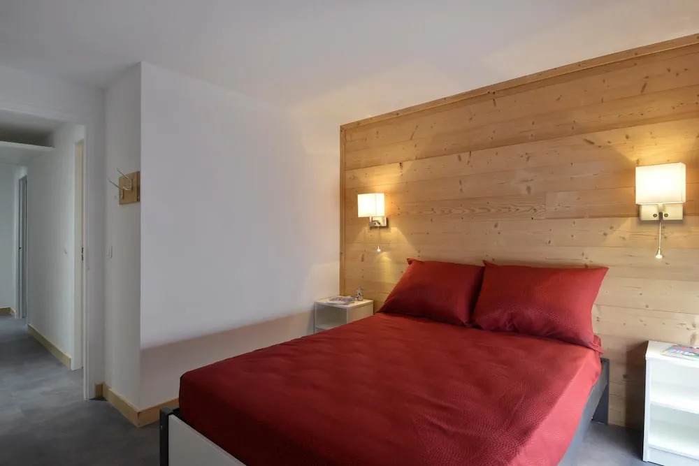 Residence Saintjacques Four-roomed Apartment for 8 People in the Resort Center S703