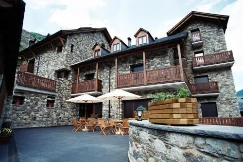Apartamentos Les Picardes