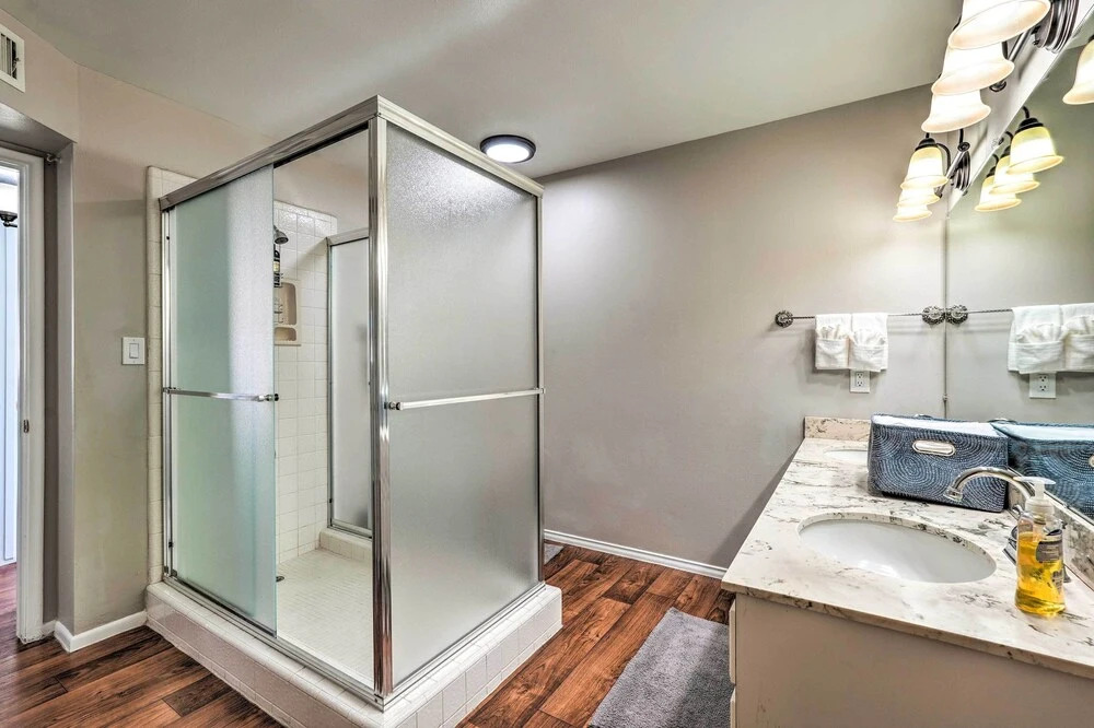 Glendale Home w/ Pool, 12 Mi to Downtown Phoenix
