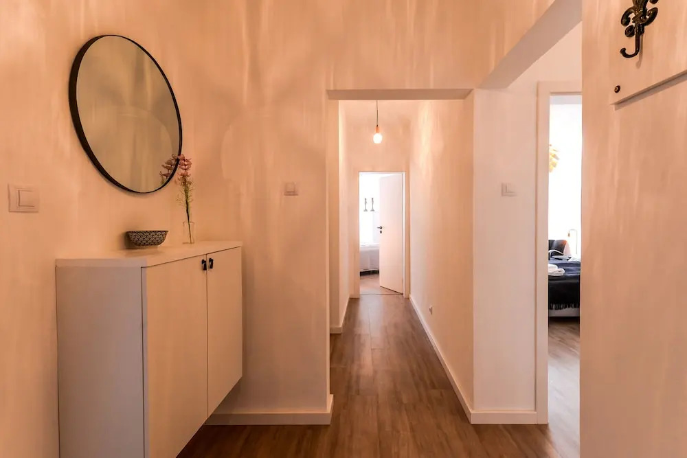 FM Deluxe 2-BDR Apartment - Apartment 66