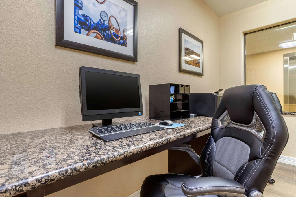 Comfort Suites Baytown I - 10