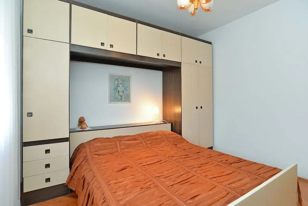 Apartment 1552