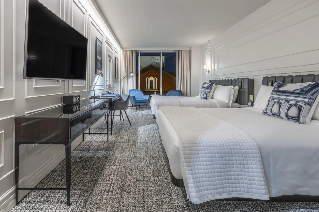 Le Capitole Hotel