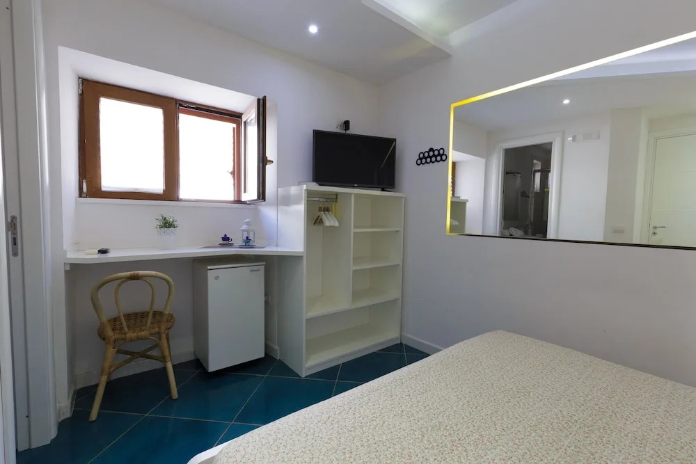 Beach Hotel 14Leoni b&b