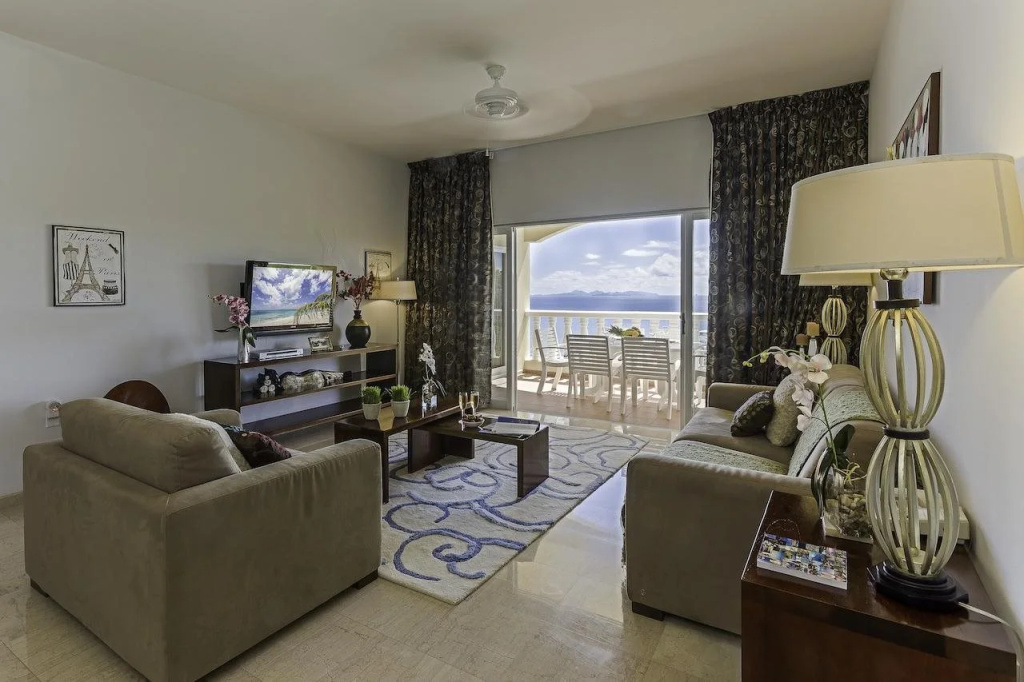 Princess Heights Luxury Condo Hotel