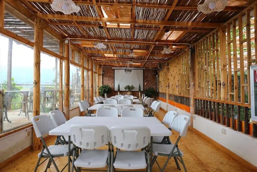 Xisha Cloud Mountain Holiday Hotel