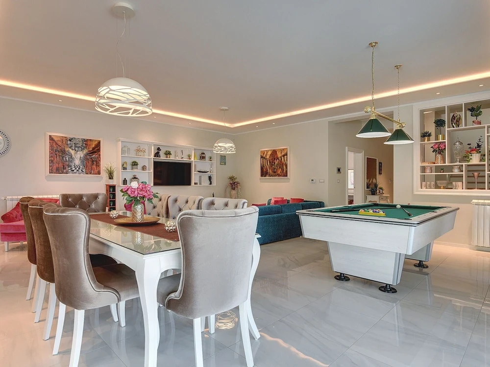Villa in Premantura with Pool near Beach