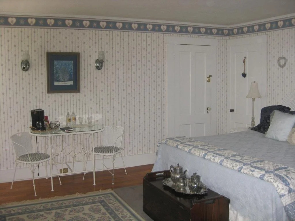 The Bridges Inn at Whitcomb House B&B