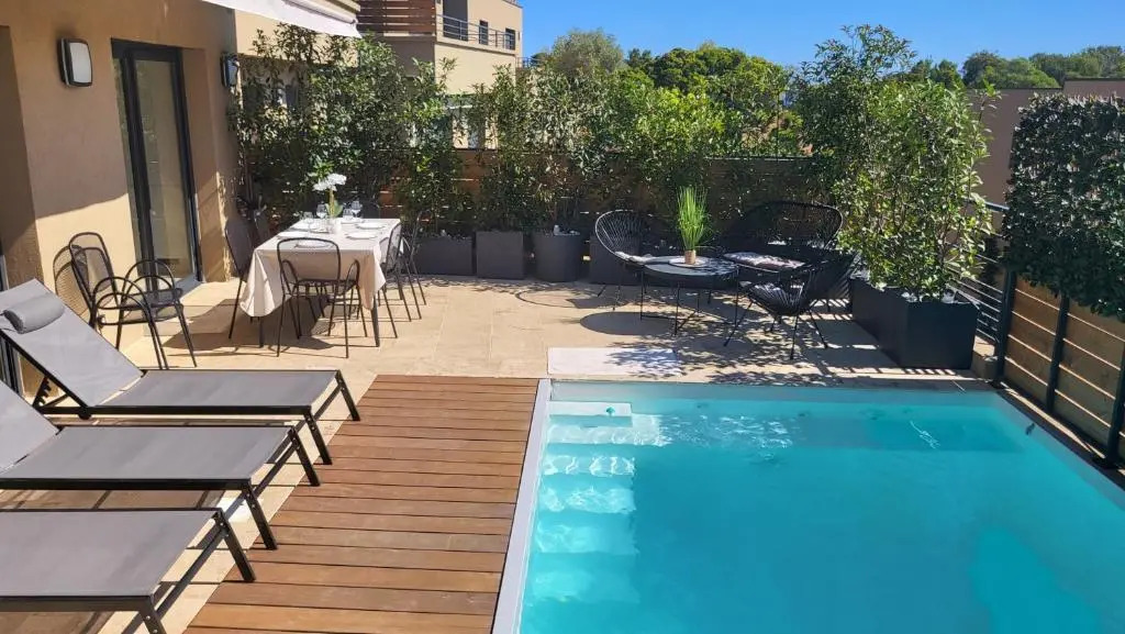 Villa avec piscine privée à 400m de la plage - 4 chambres