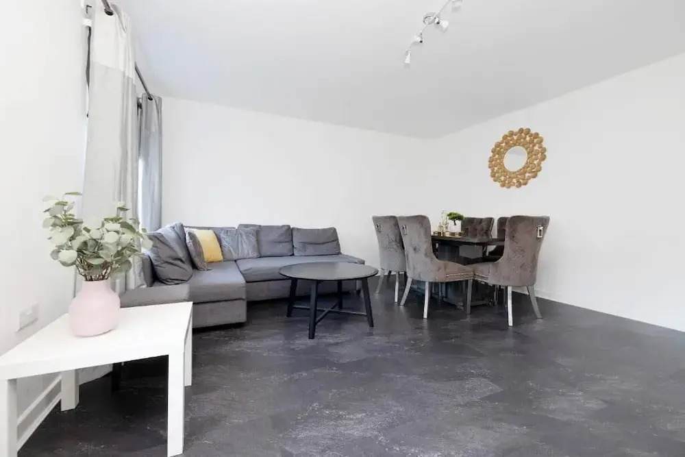Stylish 3BR Home with Garden & Free Parking - Near O2 Academy & City Centre