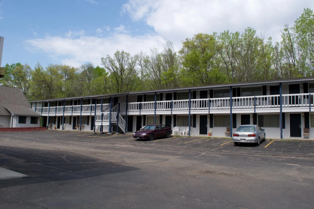 St. Croix Suites - St. Croix Falls