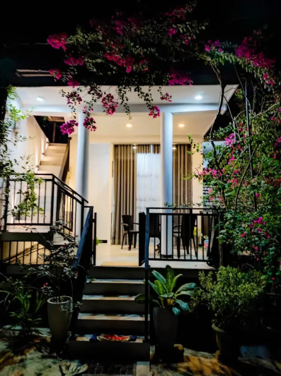 Flower Shade Villa
