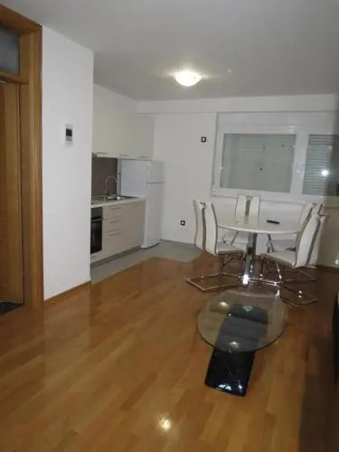 Apartments Nika Sukošan