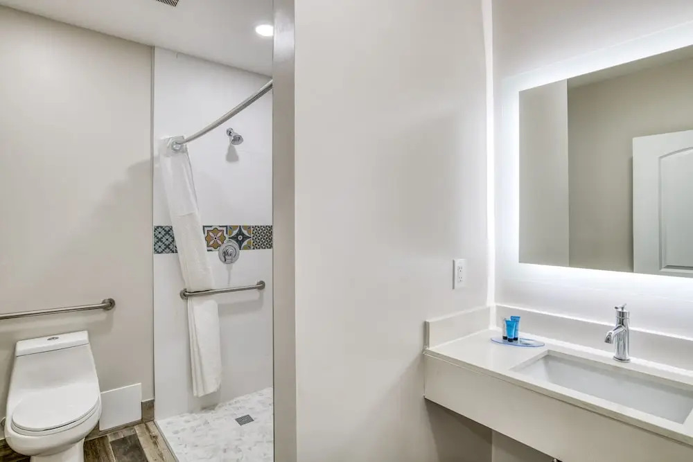 Howard Johnson Express Inn