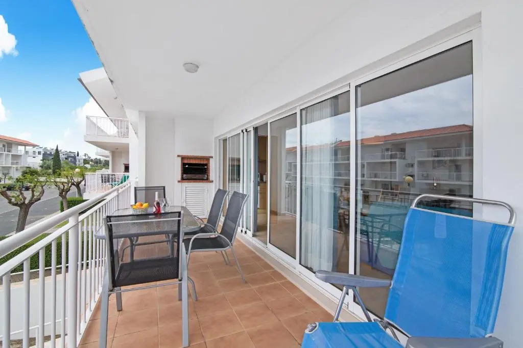 Costa Cabanas 62