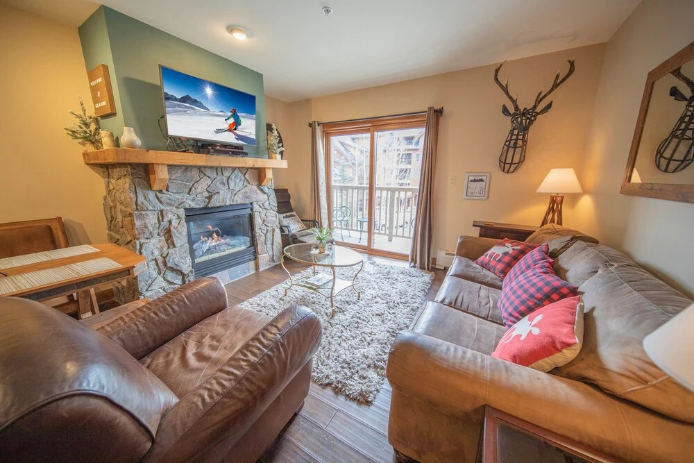 Red Hawk Lodge 2270