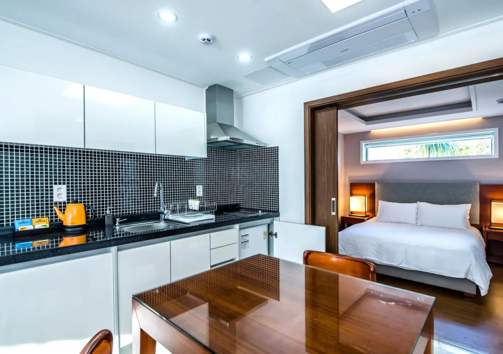 The Shimpang Spa & Pool Villa