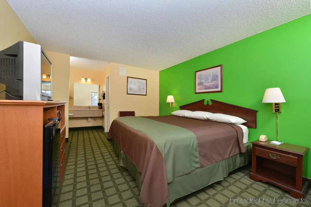 Americas Best Value Inn and Suites Siloam Springs
