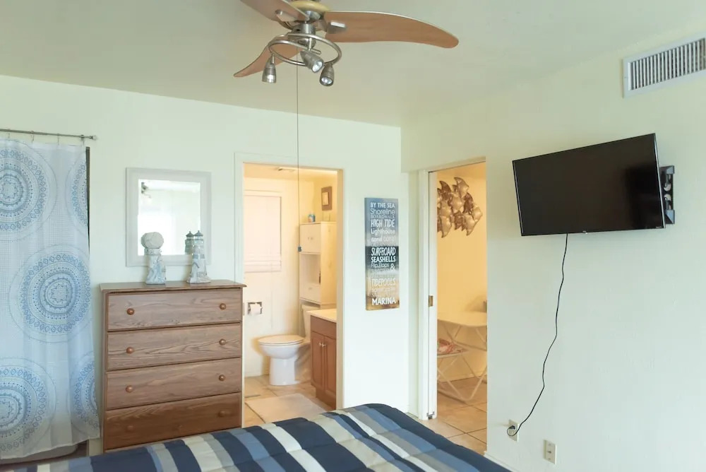 Edgewater Escape 1 Bedroom Condo
