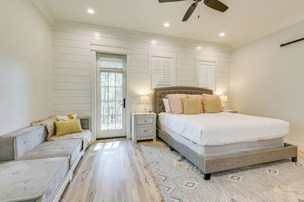 Walk to Gulf: Modern Retreat in Santa Rosa Beach!