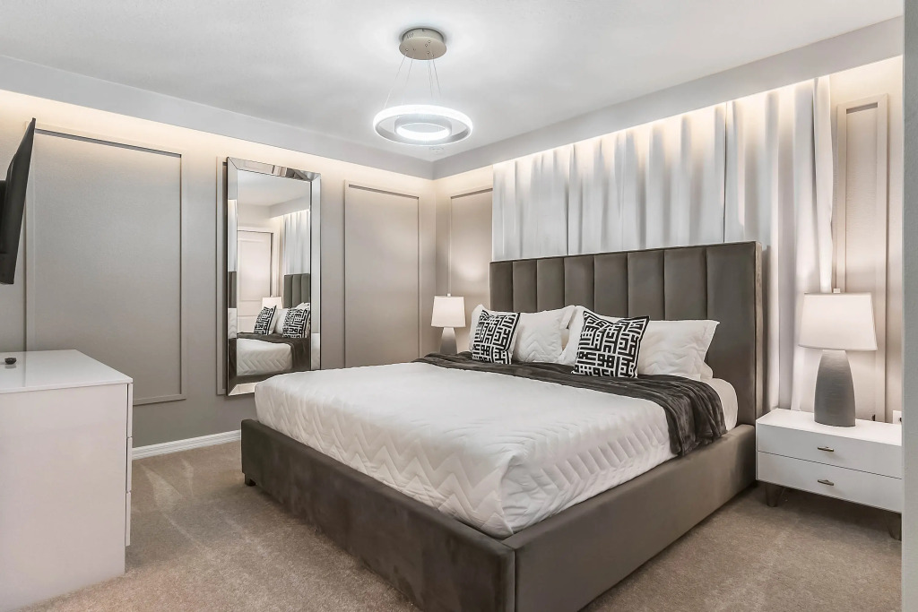 5 Bedrooms 45 Bathrooms Windsor Island 602 Jl