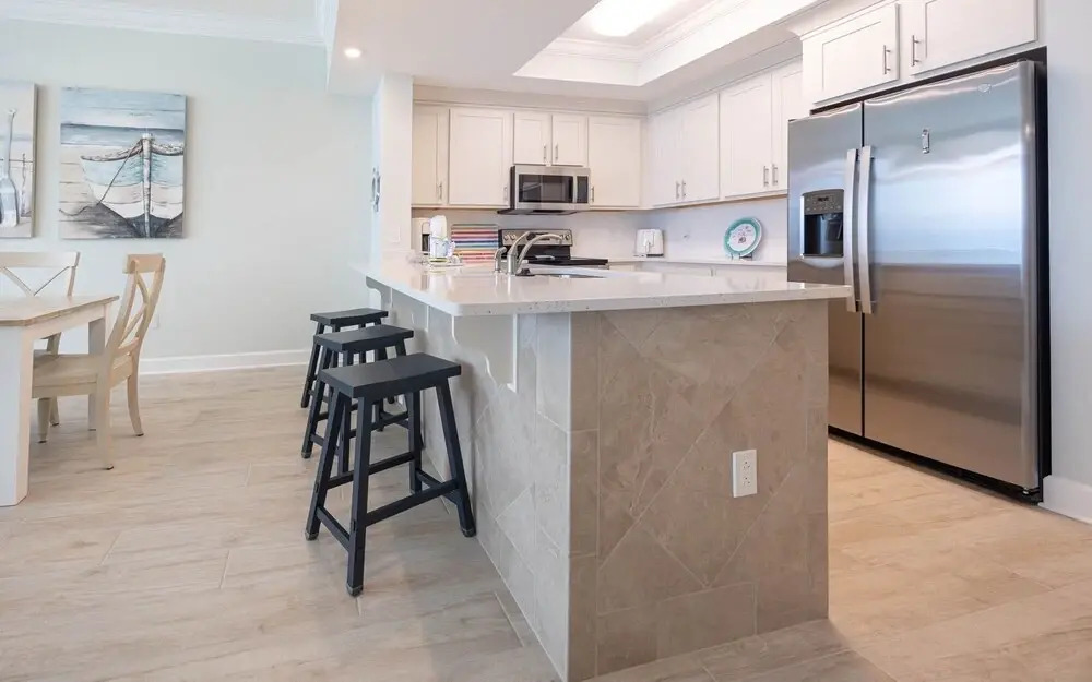 Phoenix Gulf Towers 706 2 Bedroom Condo