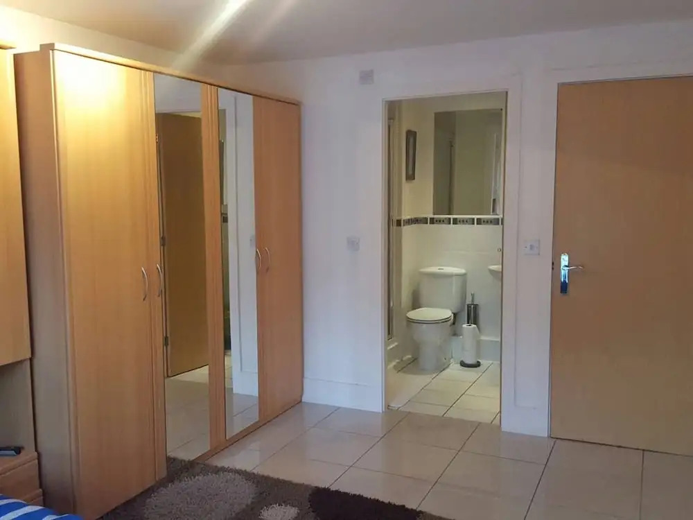 The Worsley Exclusive 2 Bed Apartment W