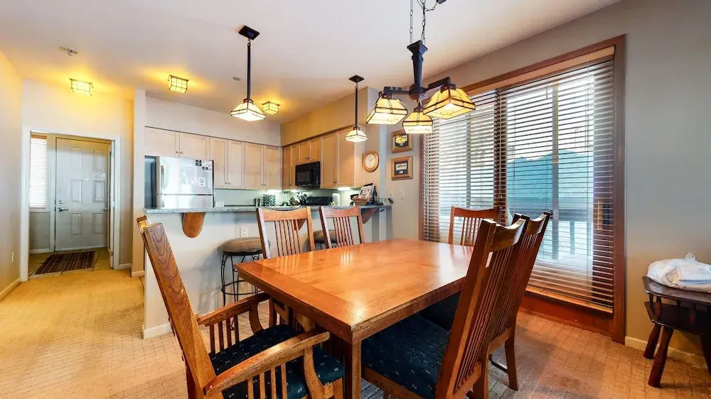 Mammoth Green 103 2 Bedrooms 2 Bathrooms Condo