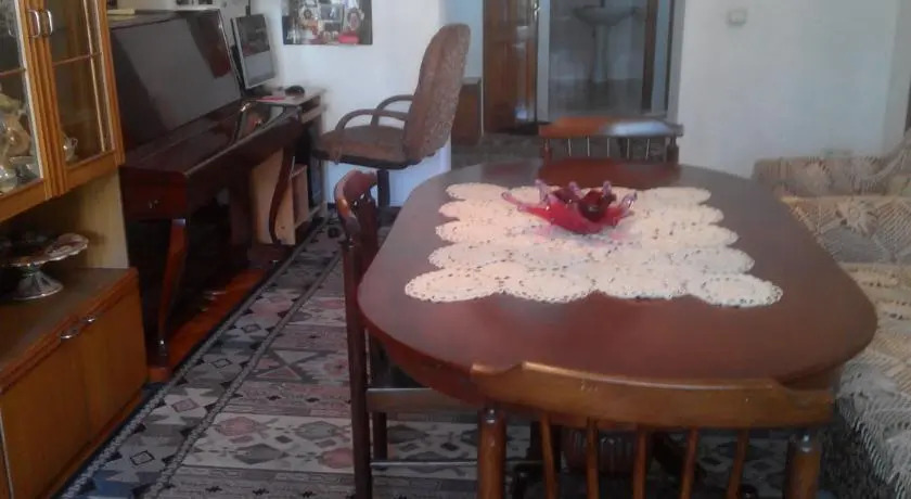 Apartment on Leselidze Street 3a