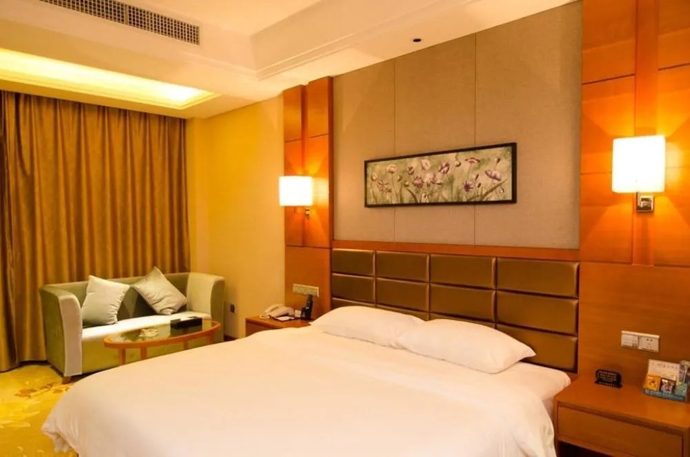 Lvbao Jin Hua Hotel