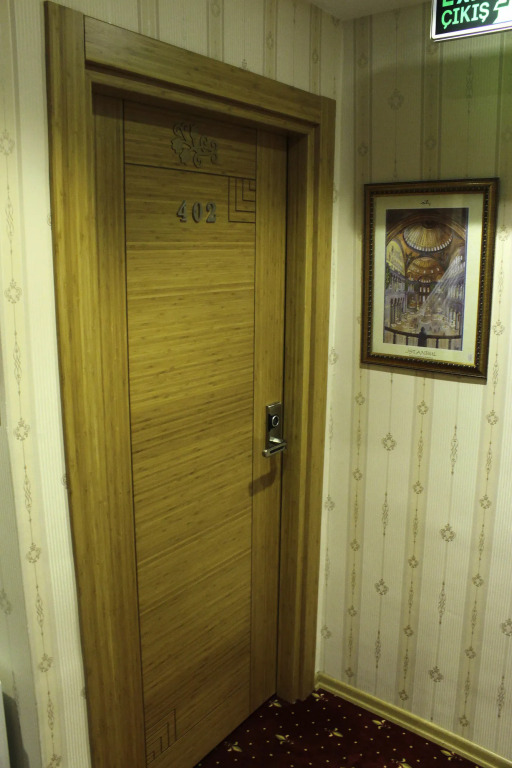 Know Hotel & Hostel