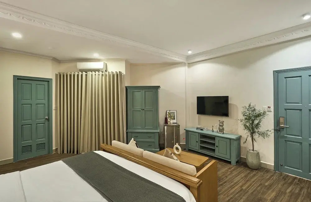 The Passion Lux Airport Hotel Apartment