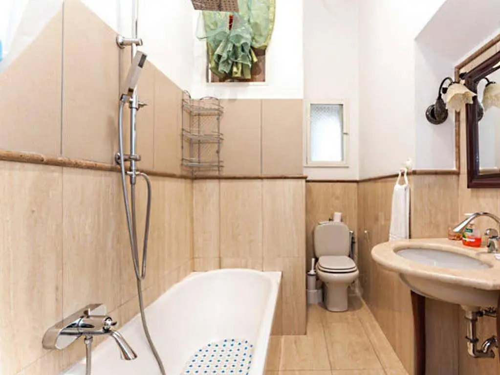 Baylon Suites