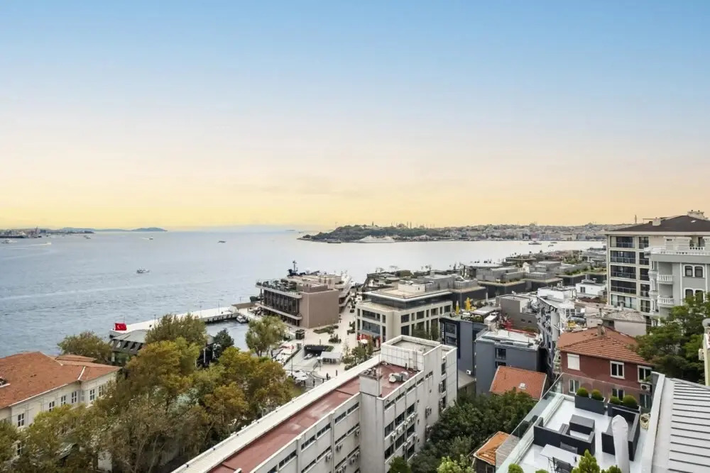 Excellent Flat w 360 Bosphorus View in Cihangir