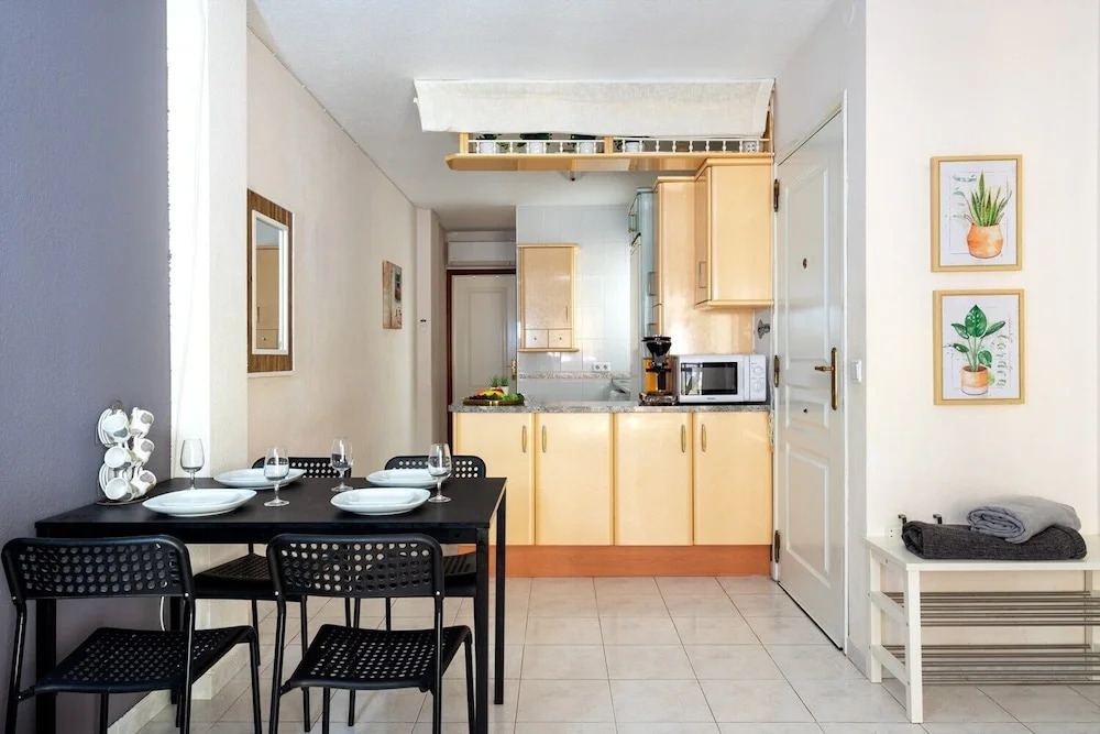 Central Gem Apartment Near the Beach Ref 134