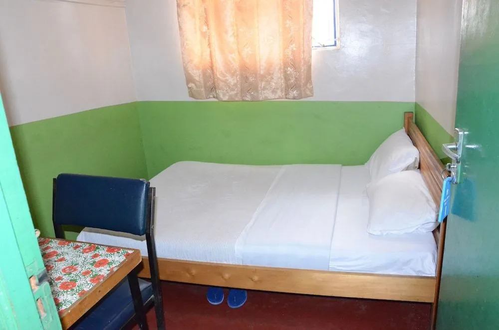 Year 2000 Hotel