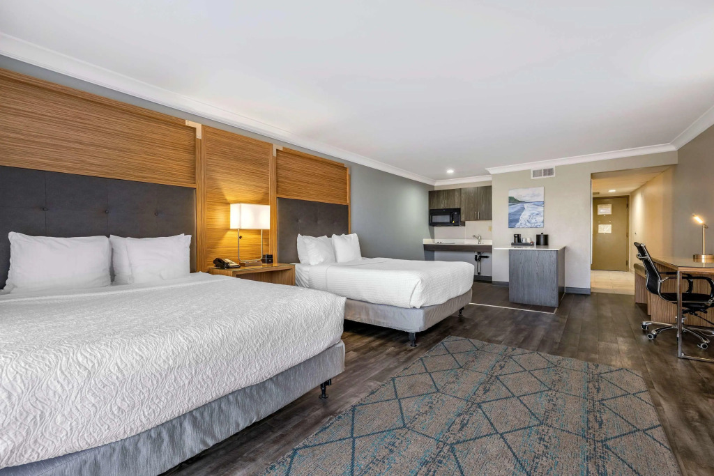 The Encinitan Hotel & Suites