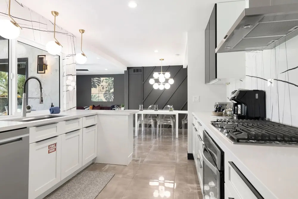 The Llama House by Avantstay Featured on Hgtv, Resort Style, Pool & Spa! Permit#4277