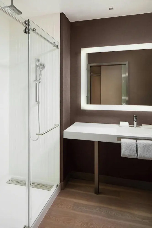 AC Hotel by Marriott Reston