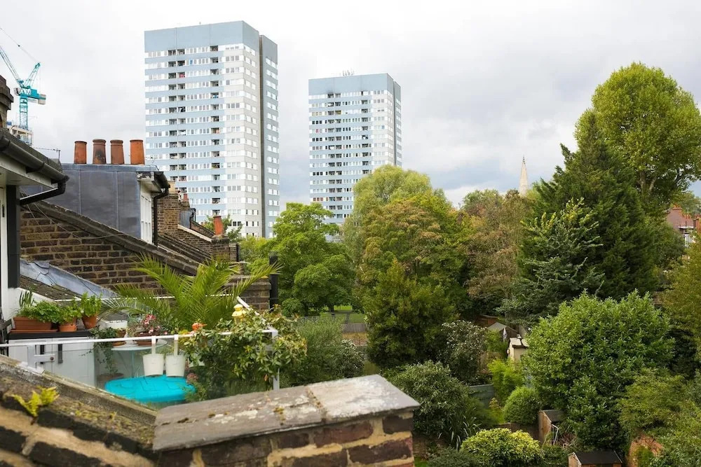 Modern Studio With Private Terrace - Swiss Cottage